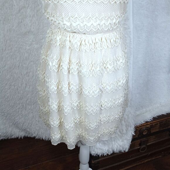 PINKY CREAM LACE DRESS SZ.8 EUC - Picture 4 of 7